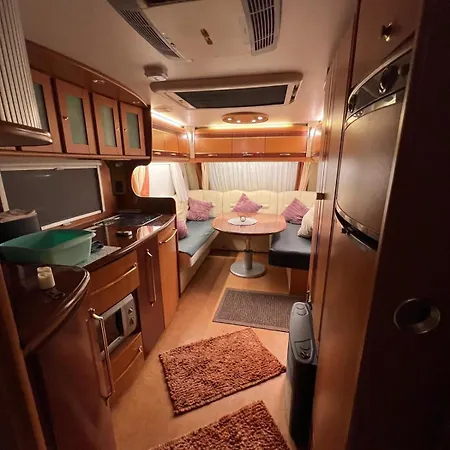 Camping Lage 2 Personen Wohnwagen Luxus