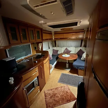 Lage 2 Personen Wohnwagen Luxus