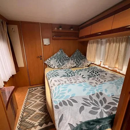 Lage 2 Personen Wohnwagen Luxus Campingplads Volkach